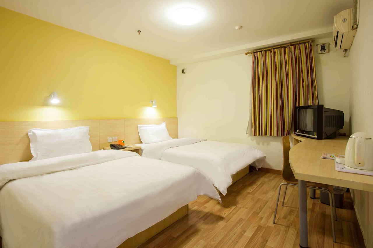 7Days Inn Dongguan Houjie Conference&Exhibition Center Zimmer foto