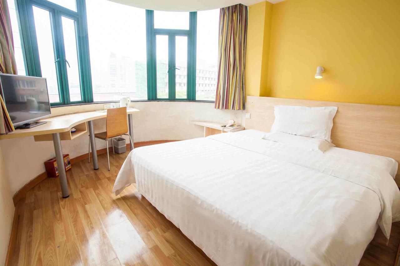 7Days Inn Dongguan Houjie Conference&Exhibition Center Zimmer foto